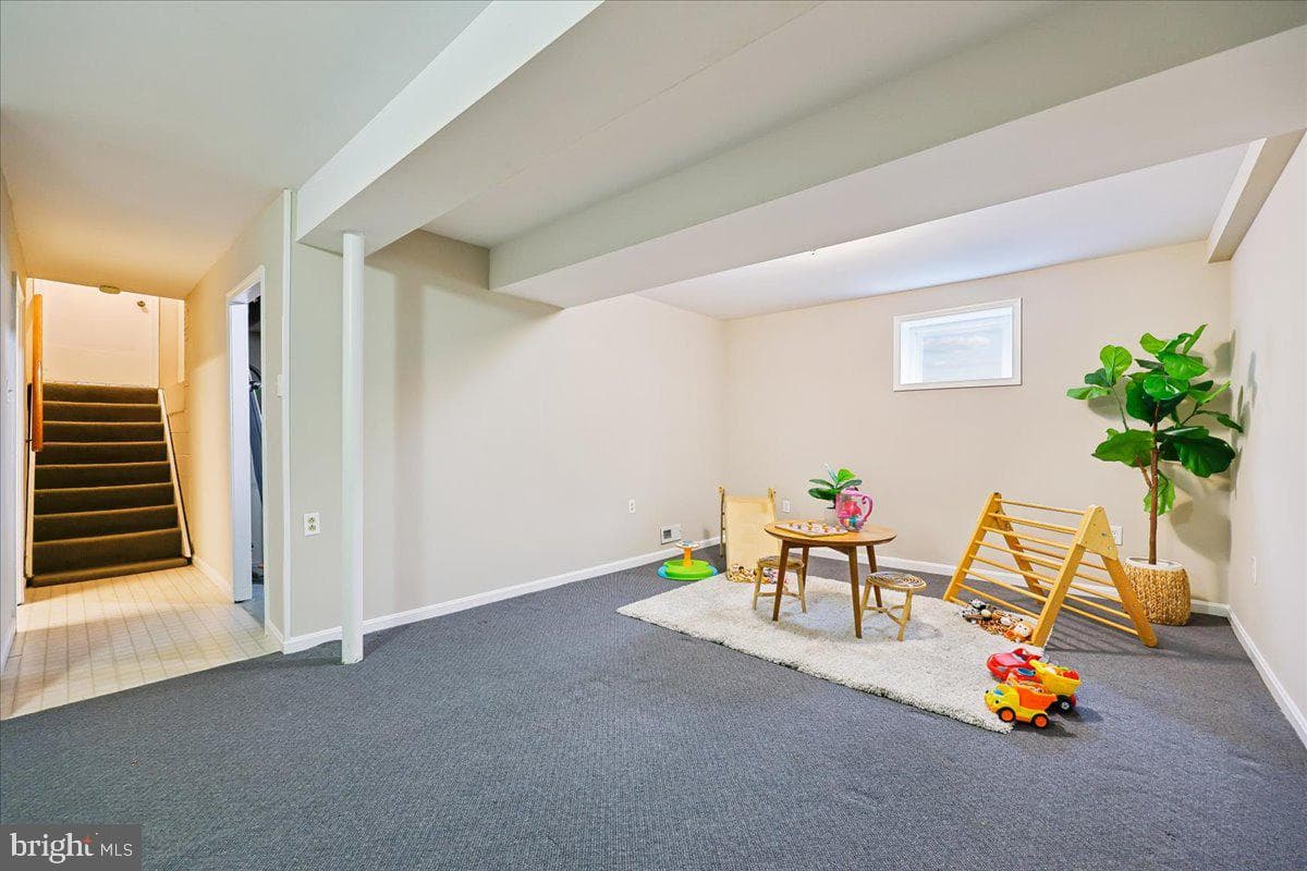 14311 Arctic Avenue photo 22