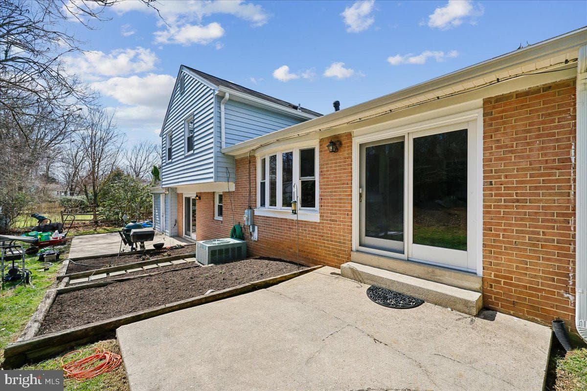 14311 Arctic Avenue photo 25