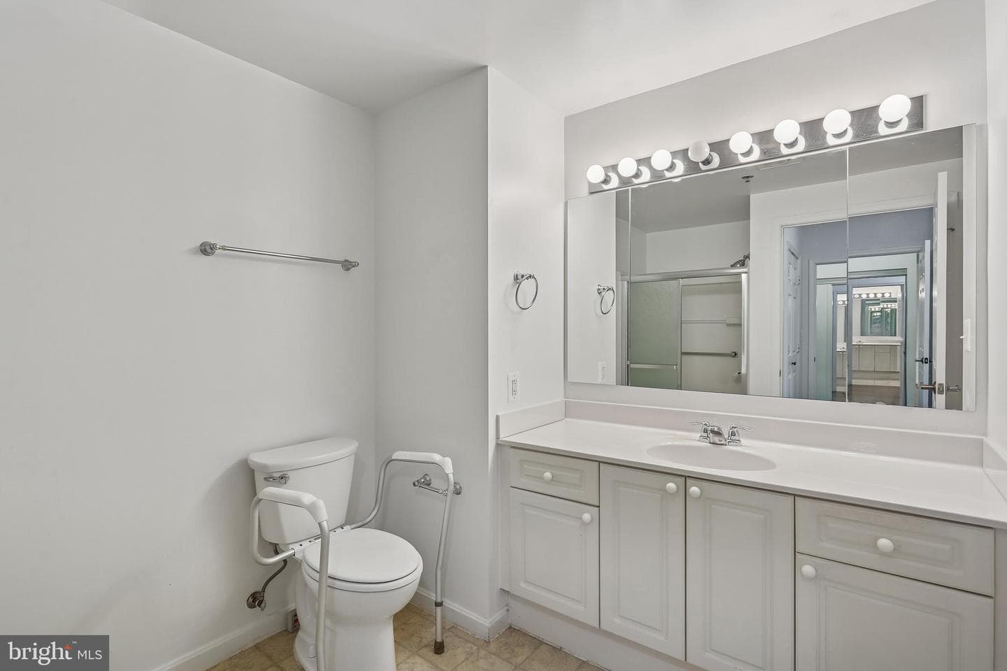 2901 S Leisure World Boulevard #225 photo 13