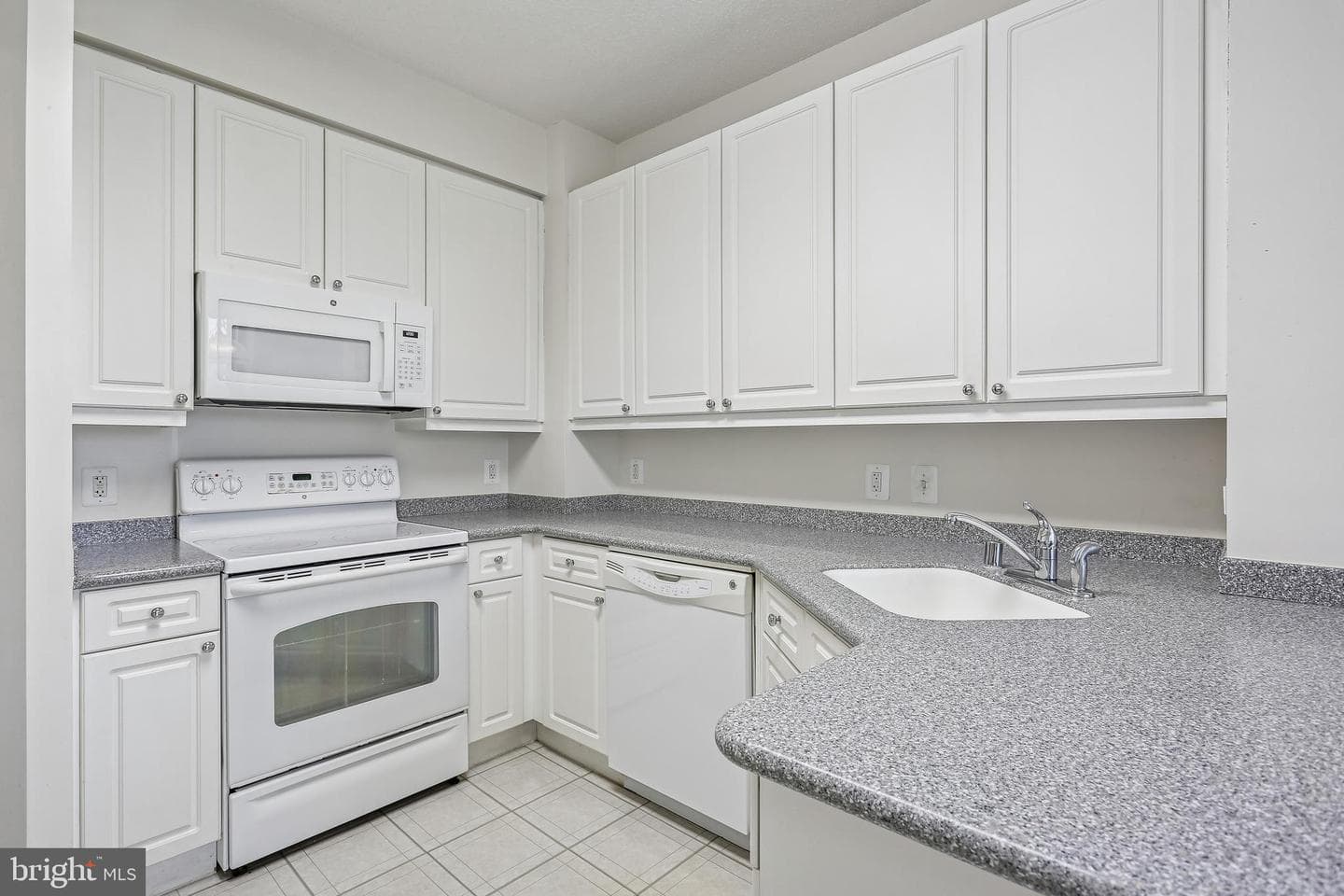 2901 S Leisure World Boulevard #225 photo 8