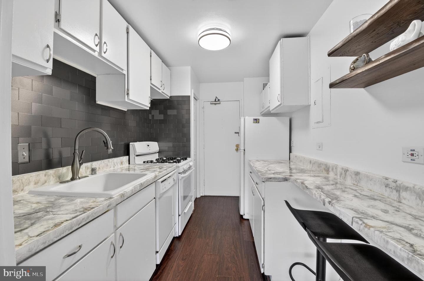1900 Lyttonsville Road #718 photo 19