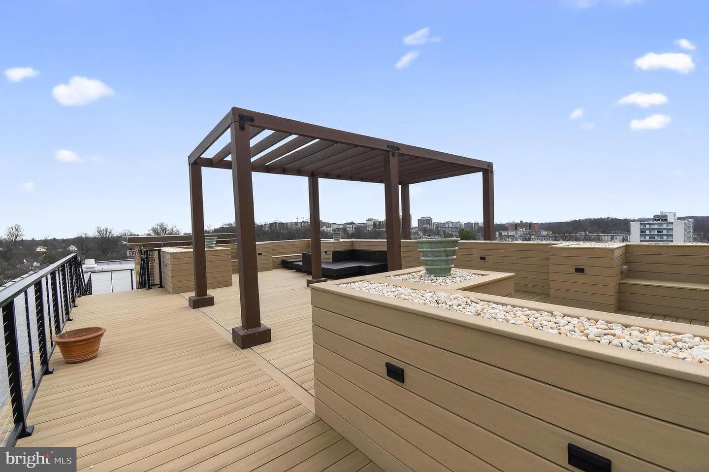 1900 Lyttonsville Road #718 photo 32