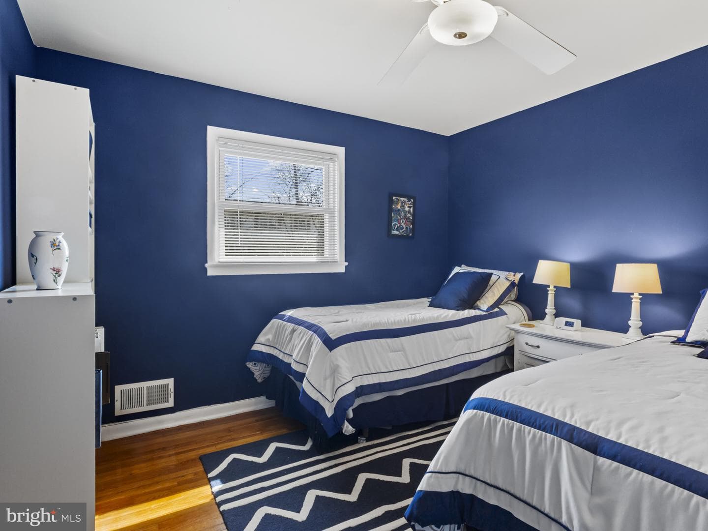 935 Loxford Terrace photo 21