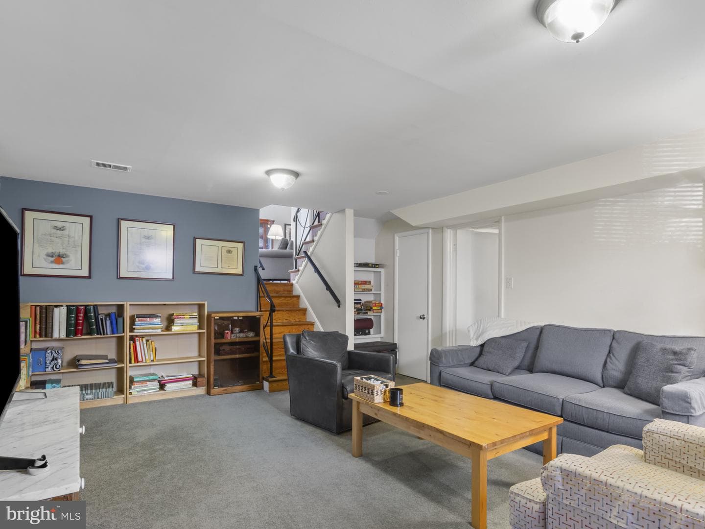 935 Loxford Terrace photo 27