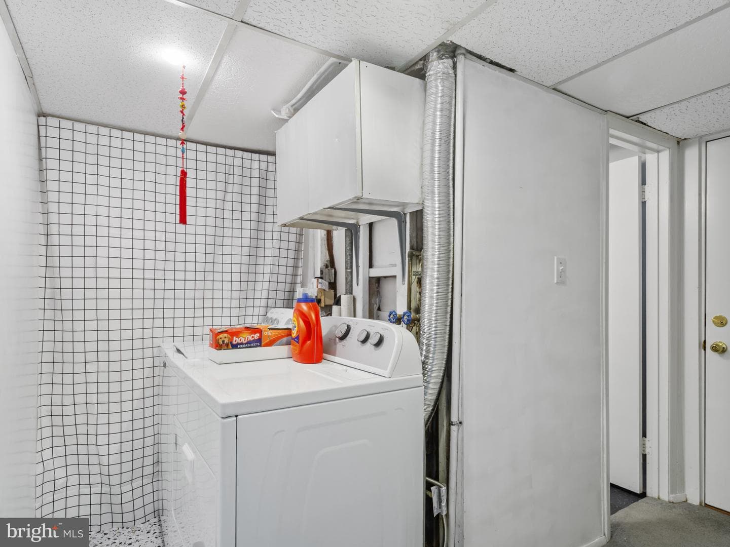 935 Loxford Terrace photo 31
