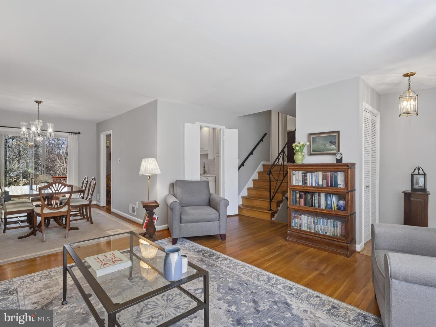 935 Loxford Terrace photo 6