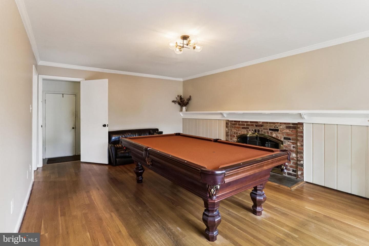 10233 Gainsborough photo 19