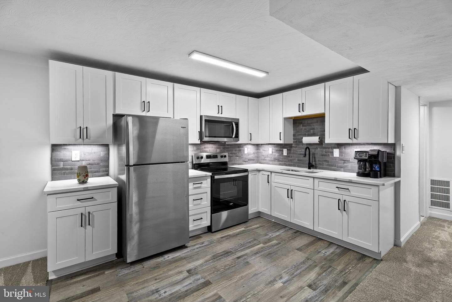 512 Quaint Acres Drive photo 25