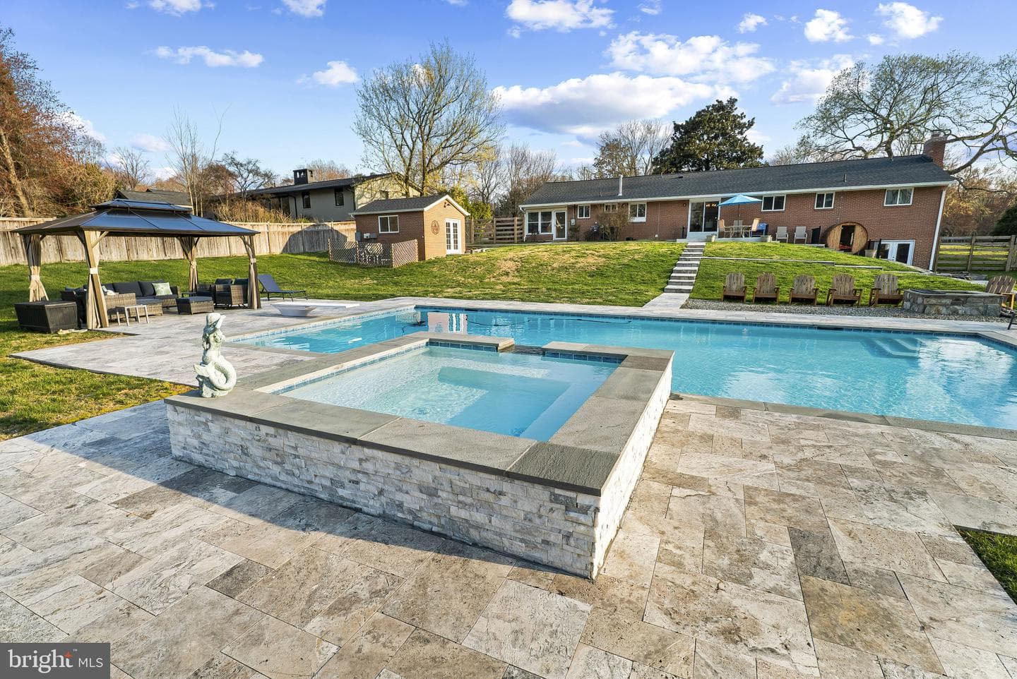 512 Quaint Acres Drive photo 32