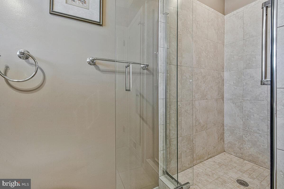13524 Sherwood Forest Drive photo 21
