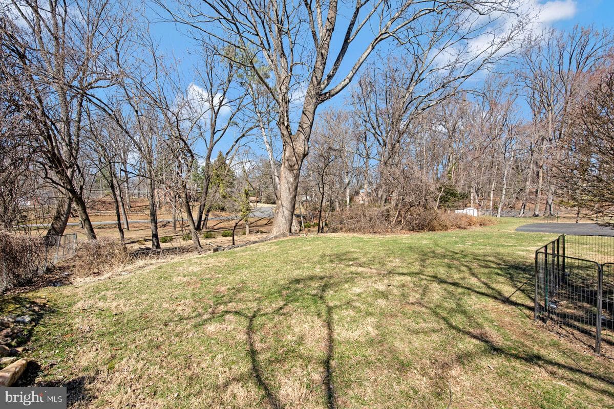 13524 Sherwood Forest Drive photo 40