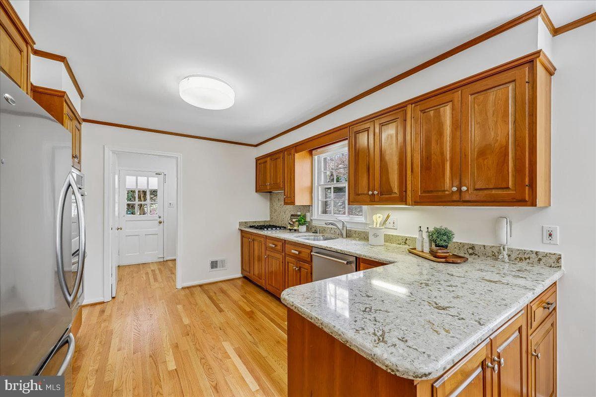 15012 Redgate Drive photo 10