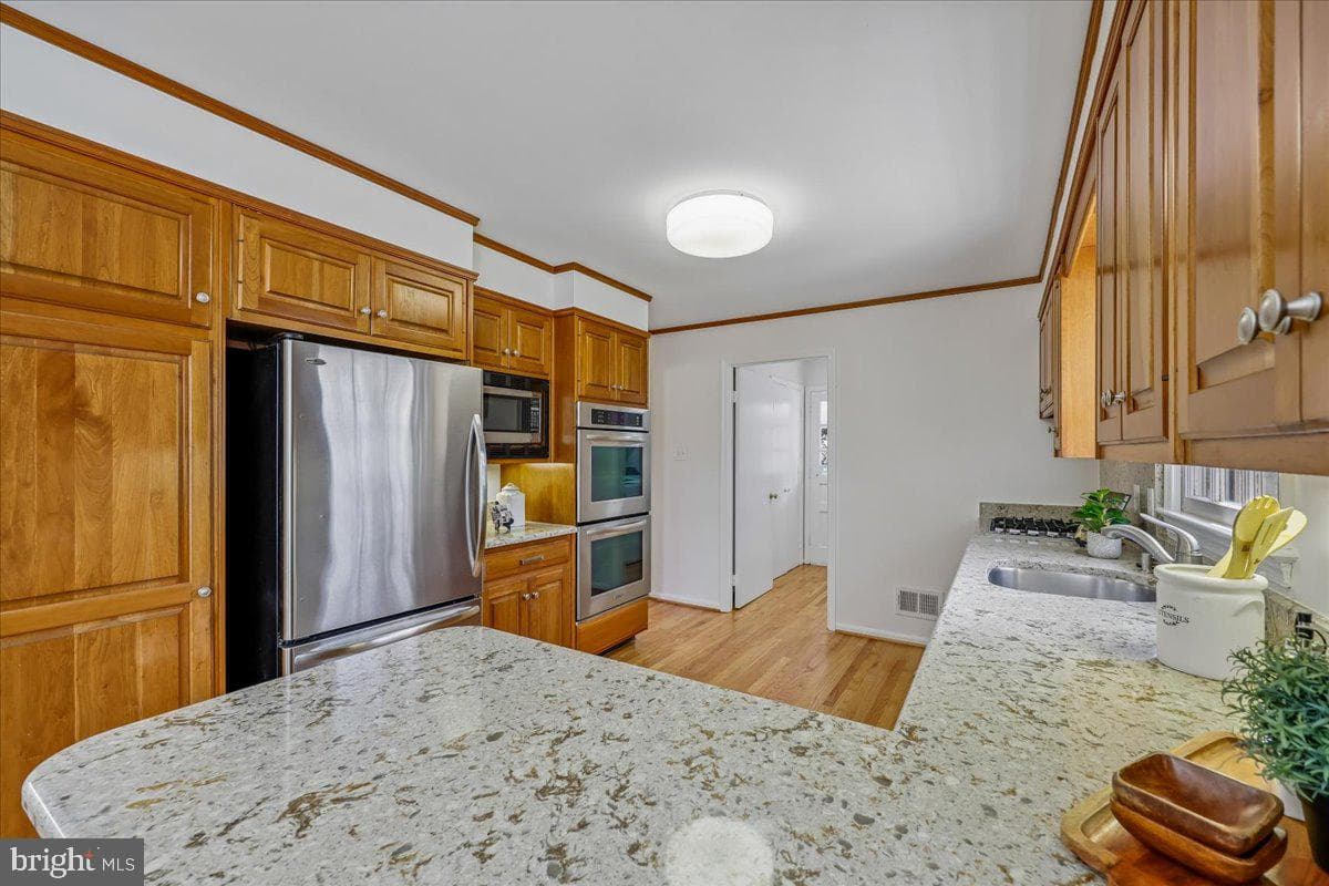 15012 Redgate Drive photo 9