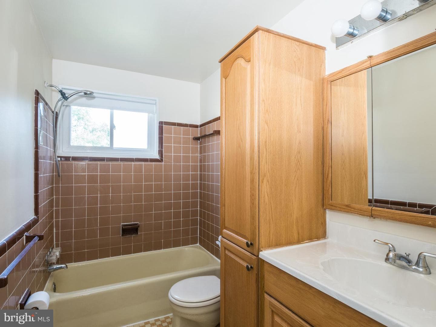 1512 Vivian Court photo 28