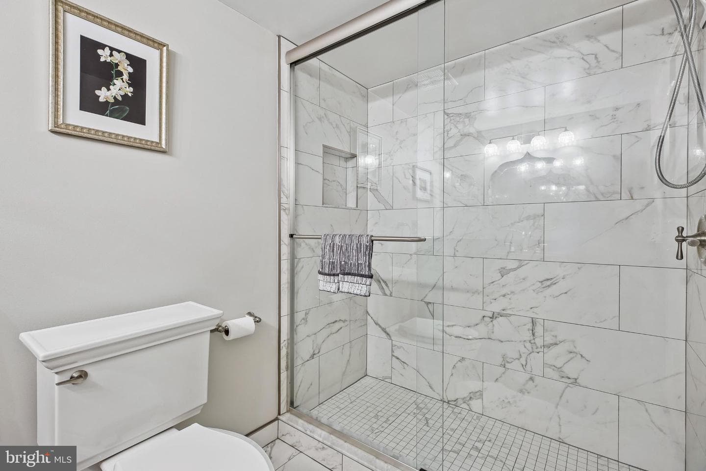 4982 Sentinel Drive #14-102 photo 37