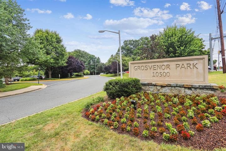 10500 Rockville Pik #p-162 photo 2
