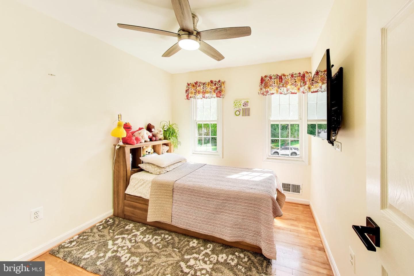 14216 Alderton Road photo 25