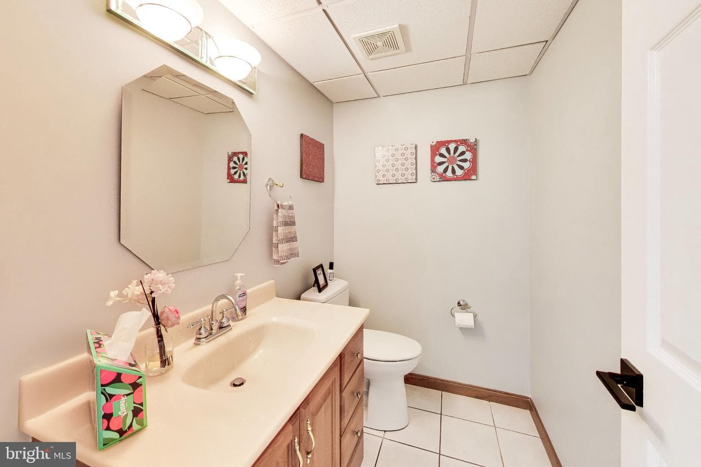 14216 Alderton Road photo 28