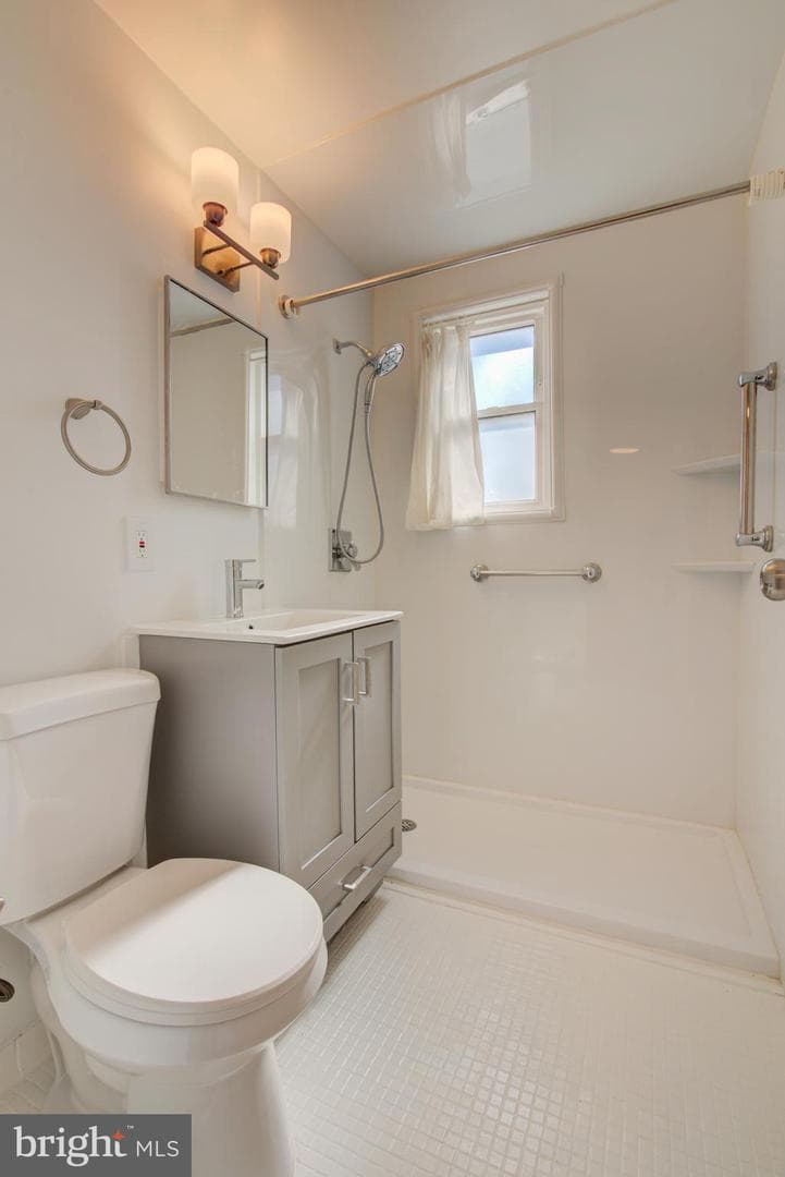 7630 Tomlinson Avenue #15 photo 14