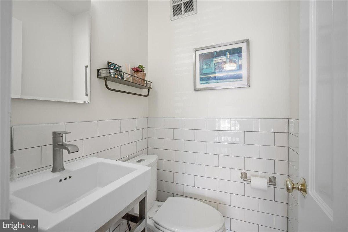 6107 Cromwell Drive photo 34