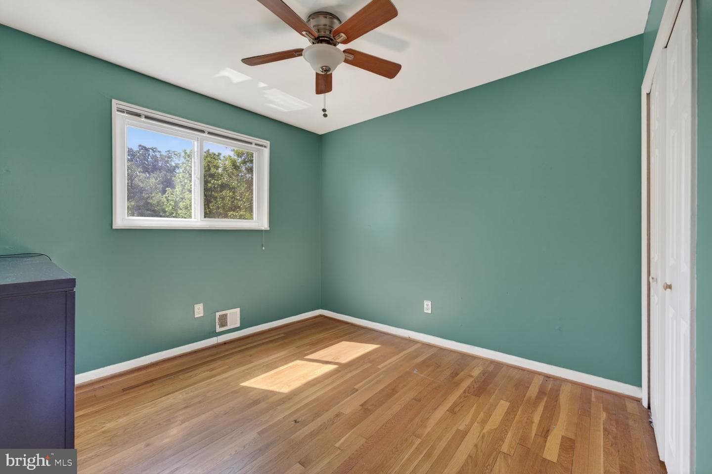 1104 Caddington Avenue photo 17