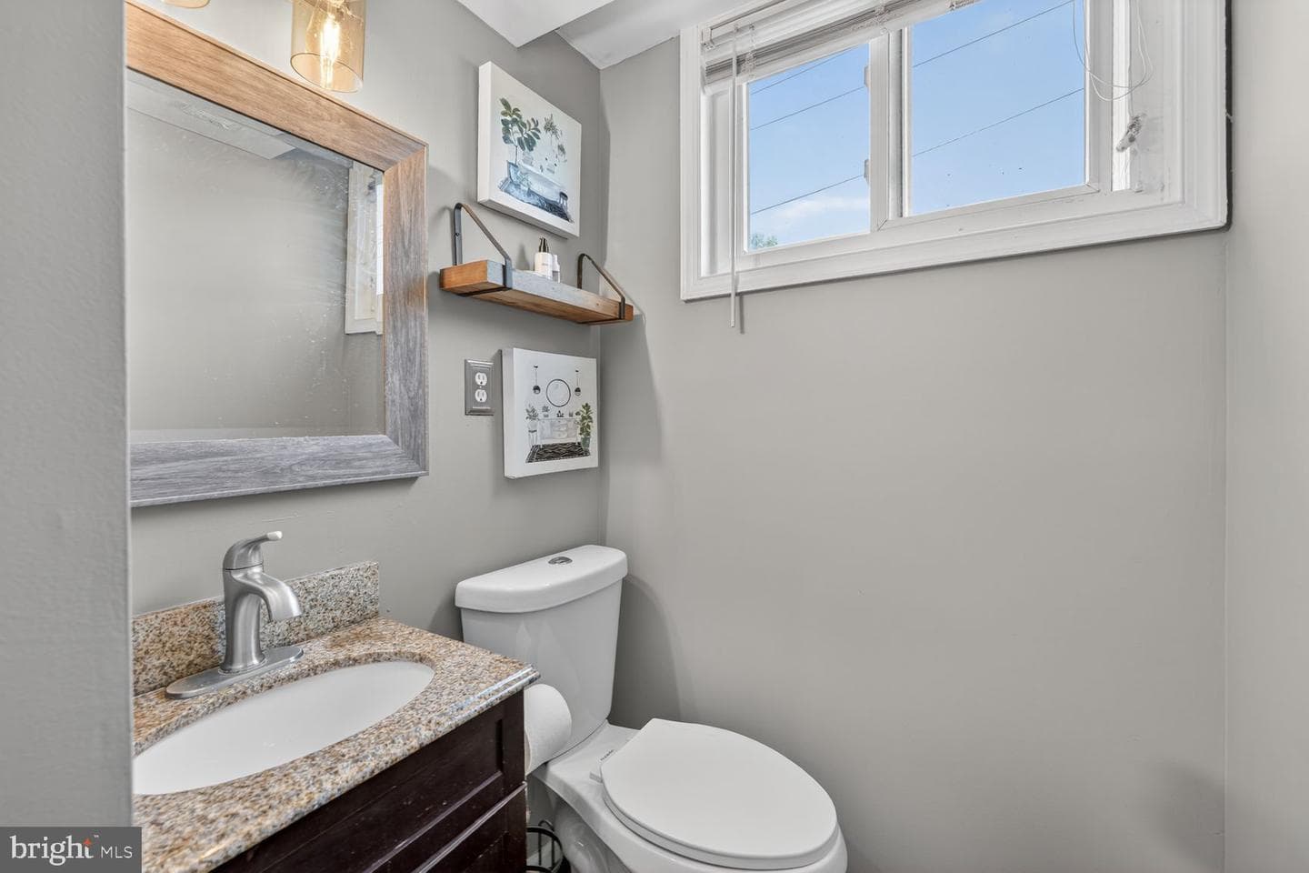 1104 Caddington Avenue photo 21