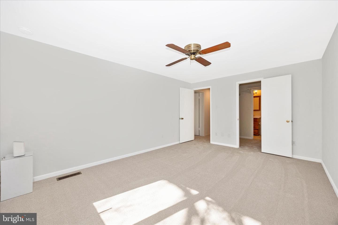 14 Cherry Grove photo 30