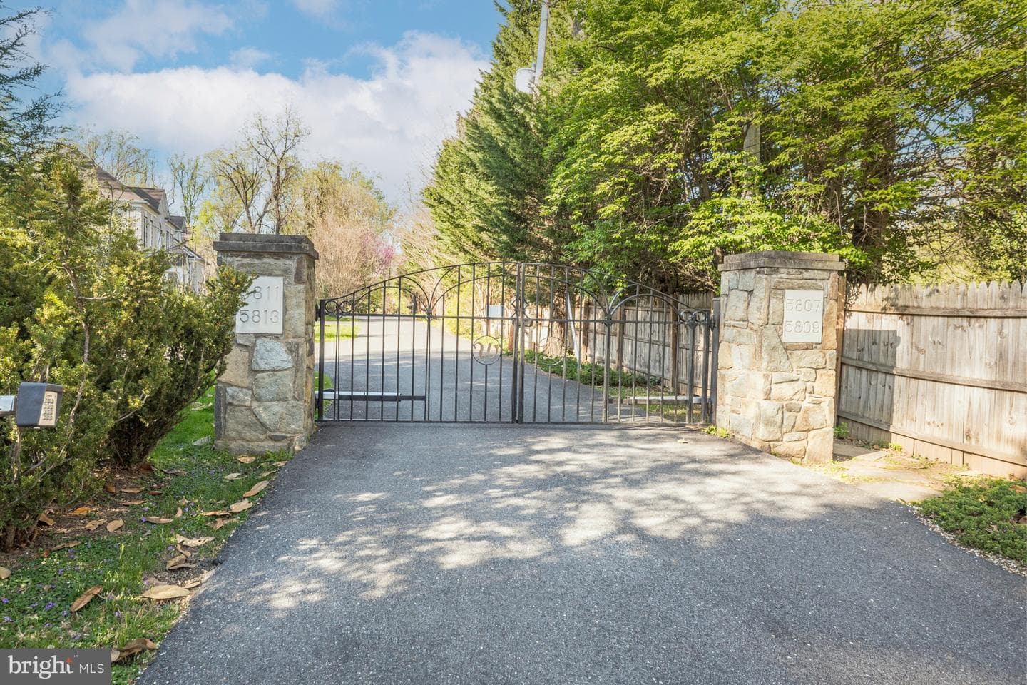 5807 Grosvenor Lane, Bethesda