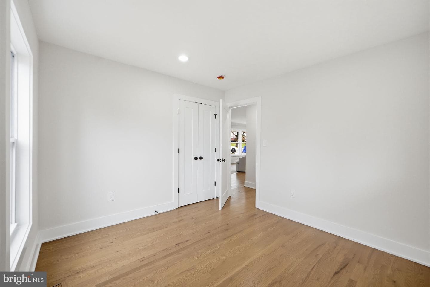 13711 Parkland Drive photo 17