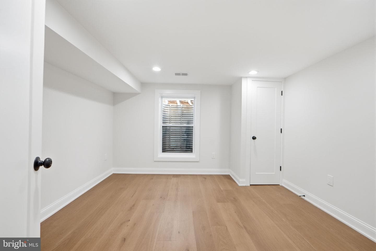 13711 Parkland Drive photo 18