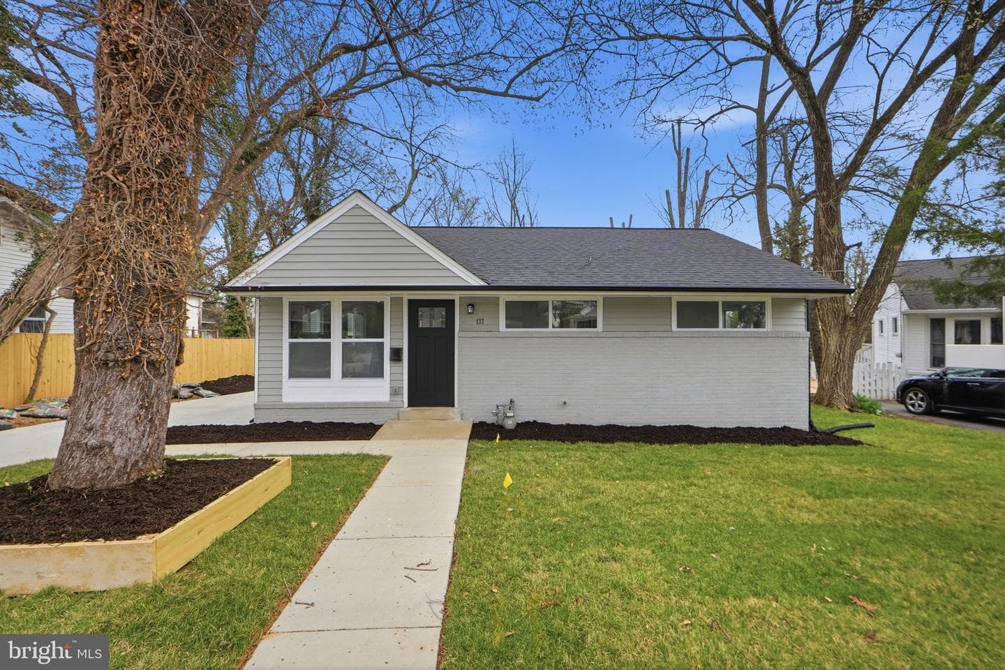 13711 Parkland Drive photo 32