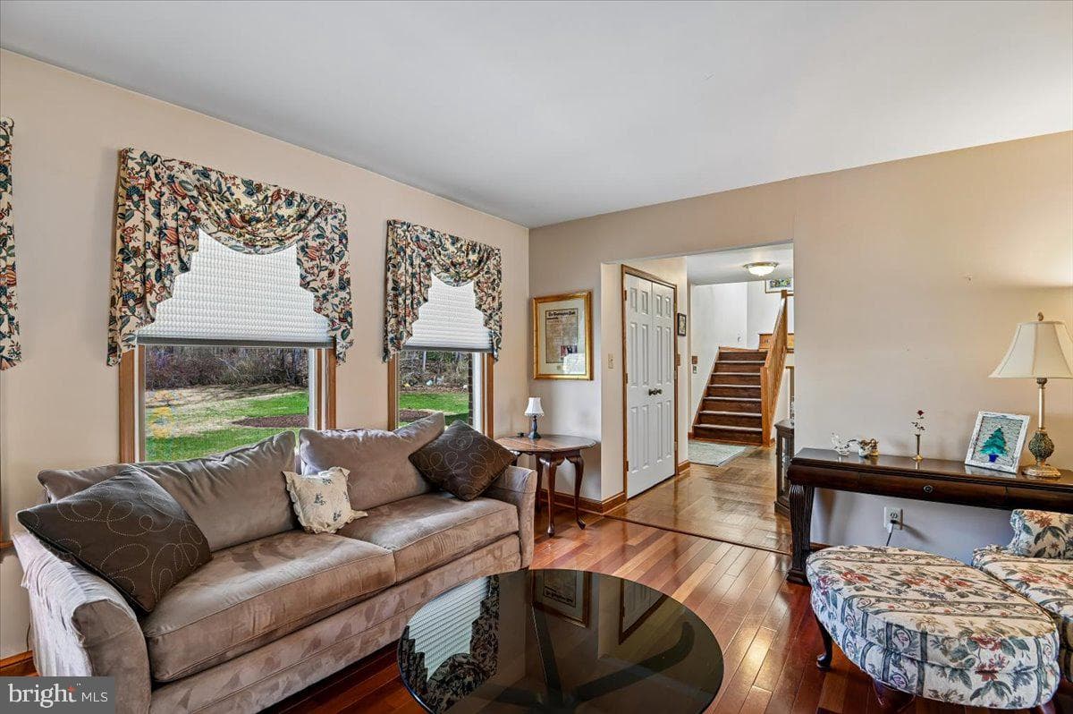 705 Marshall Manor Drive photo 10