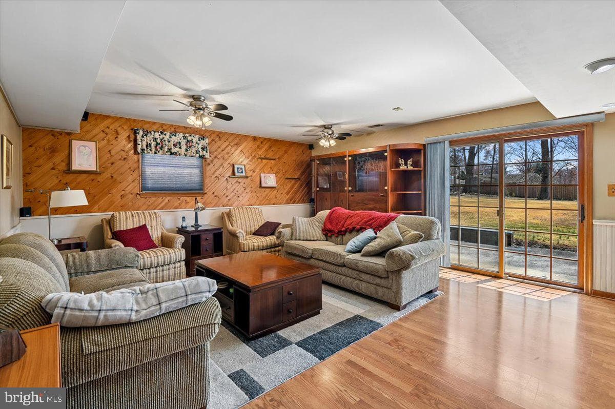705 Marshall Manor Drive photo 27