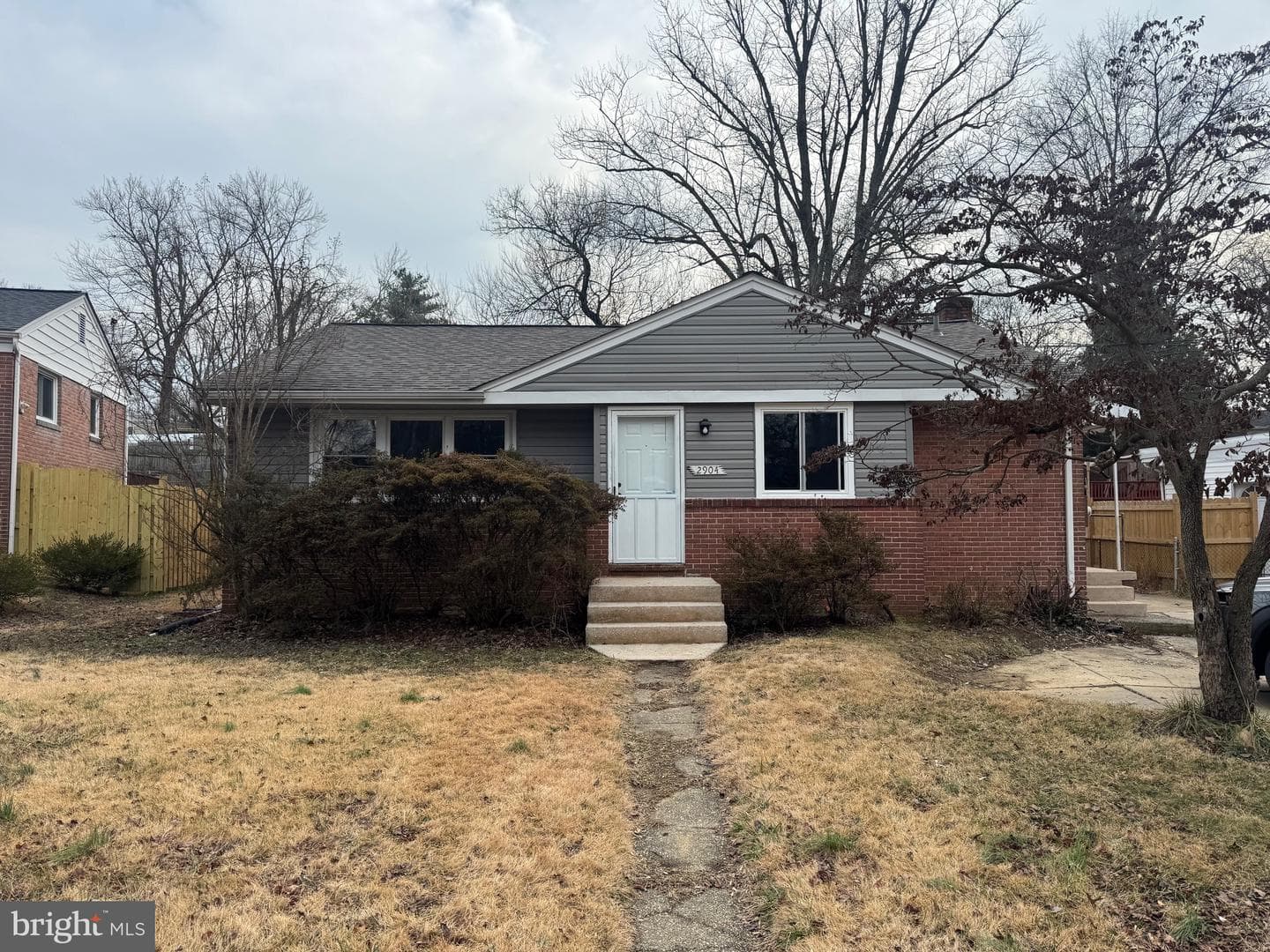 2904 Fenimore Road photo 1