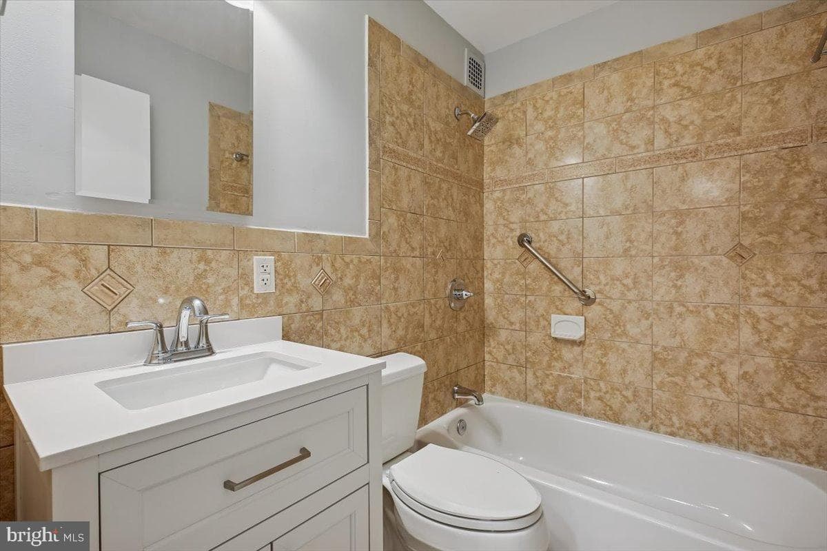 3355 University Boulevard W #206 photo 12