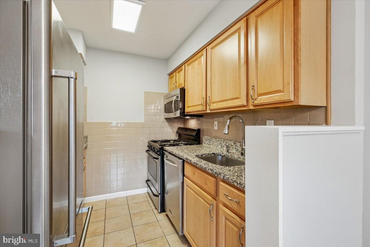3355 University Boulevard W #206 photo 9