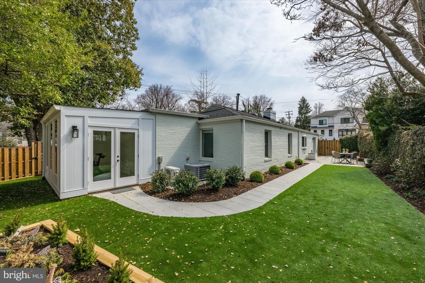 6700 Rannoch Road photo 17