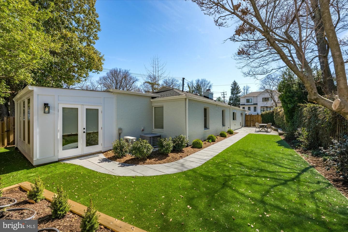 6700 Rannoch Road photo 34