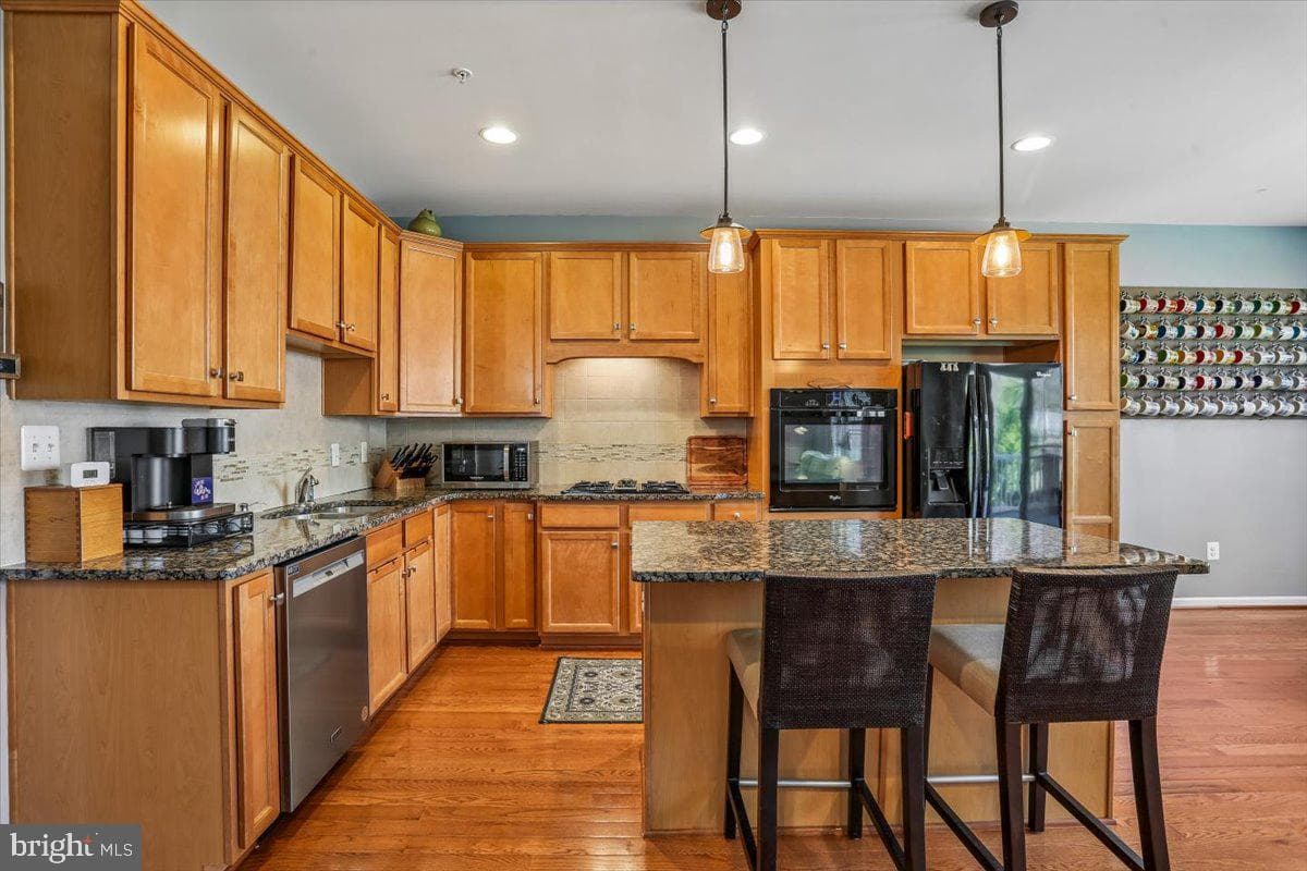 108 Samuel Manor Court photo 18