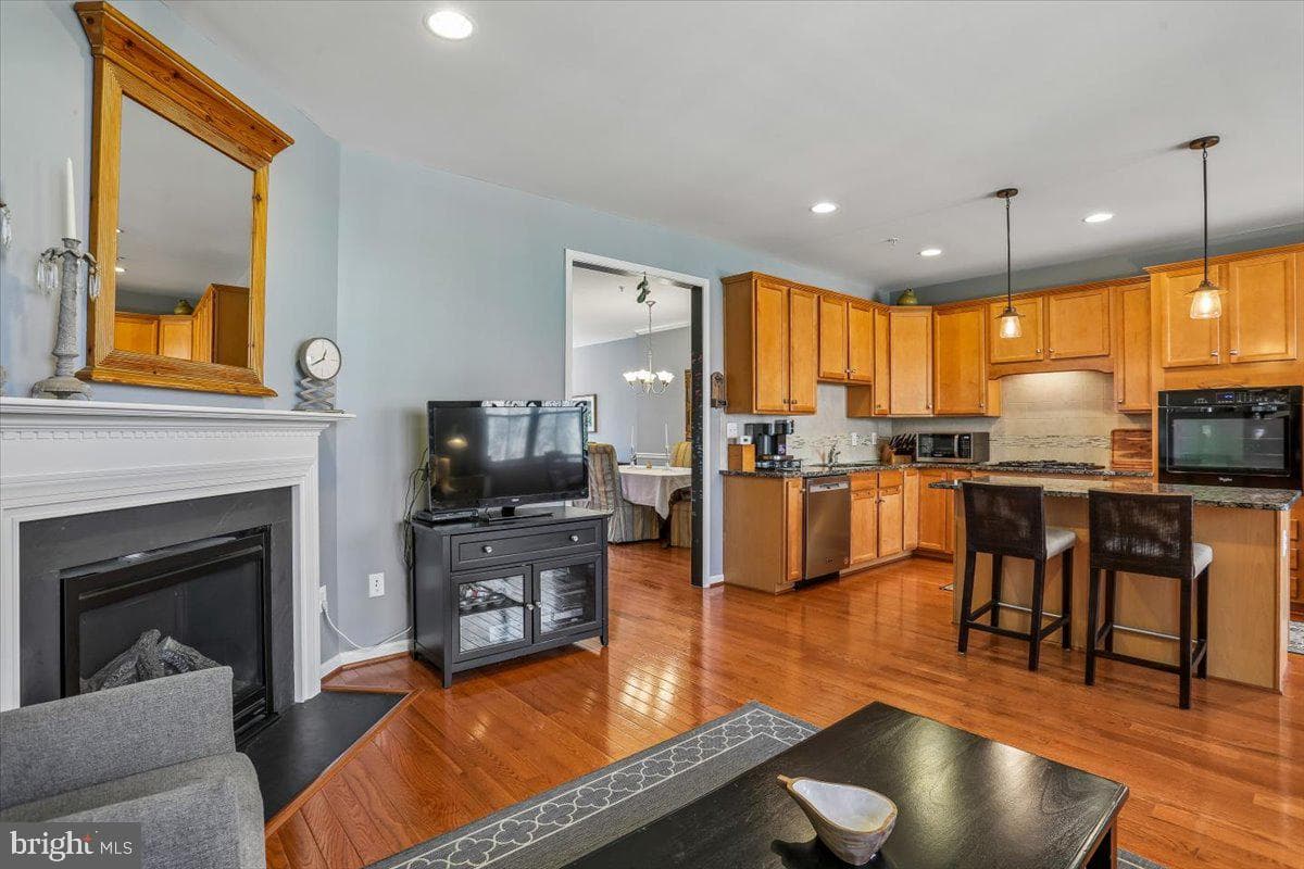 108 Samuel Manor Court photo 21