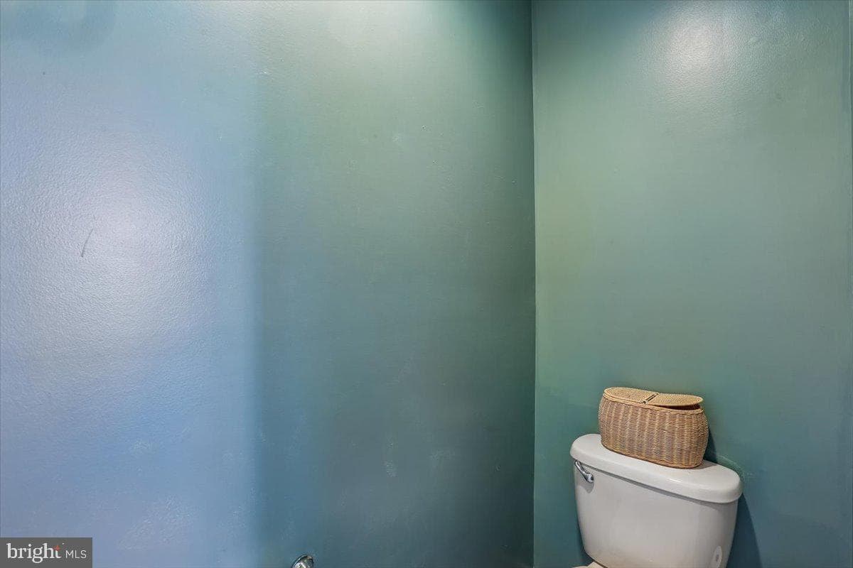 108 Samuel Manor Court photo 41