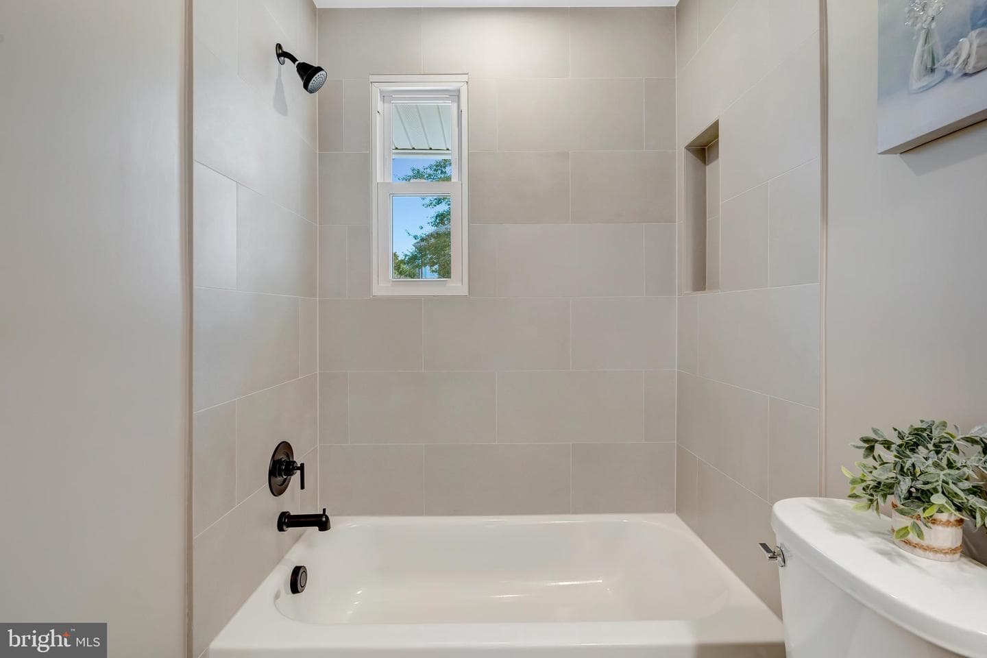 7703 Newmarket Drive photo 22