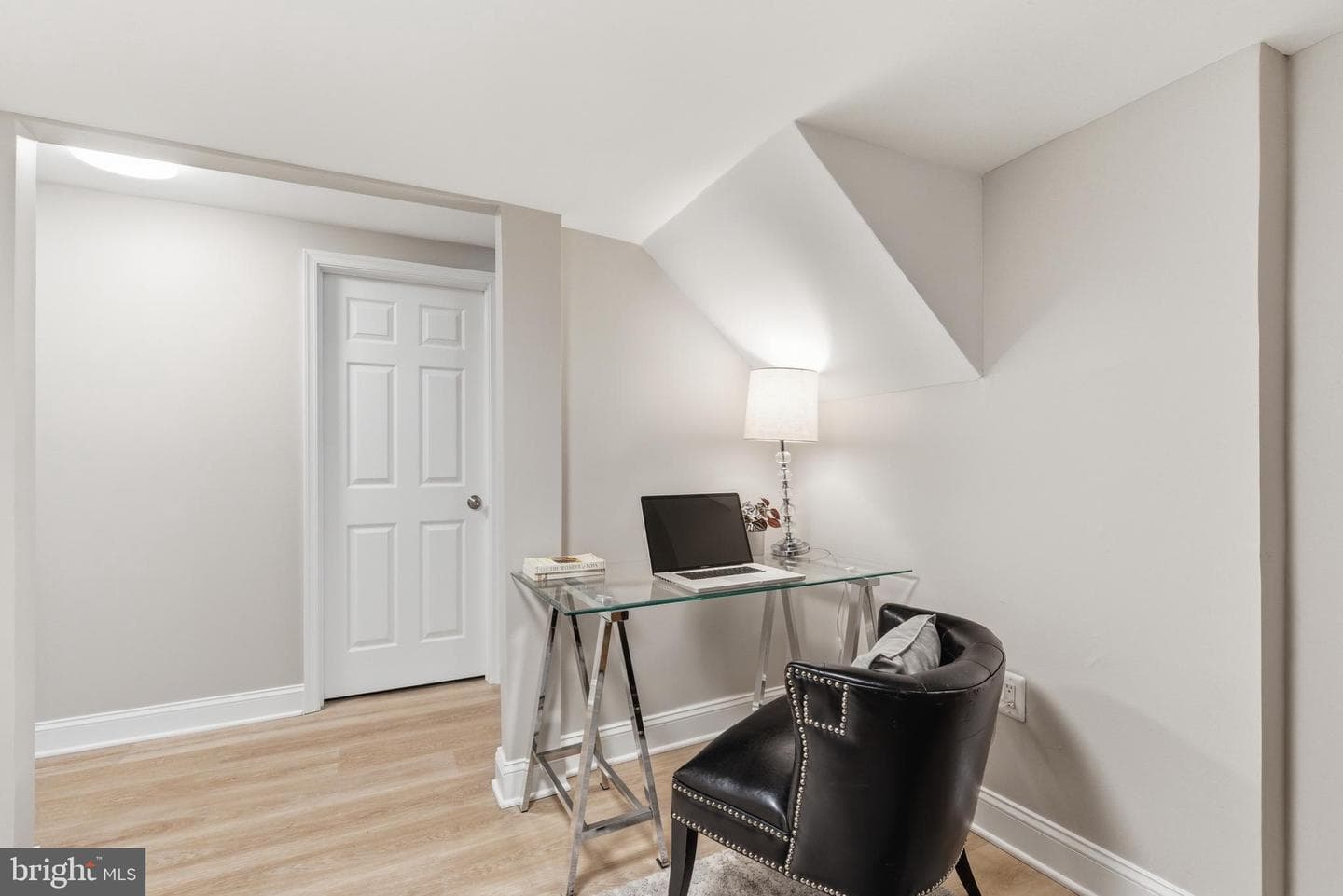 7703 Newmarket Drive photo 27