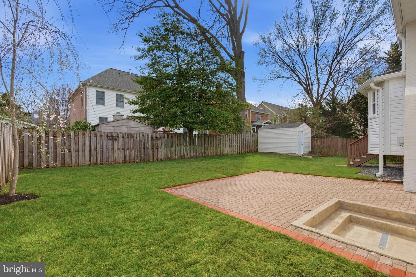 7703 Newmarket Drive photo 33