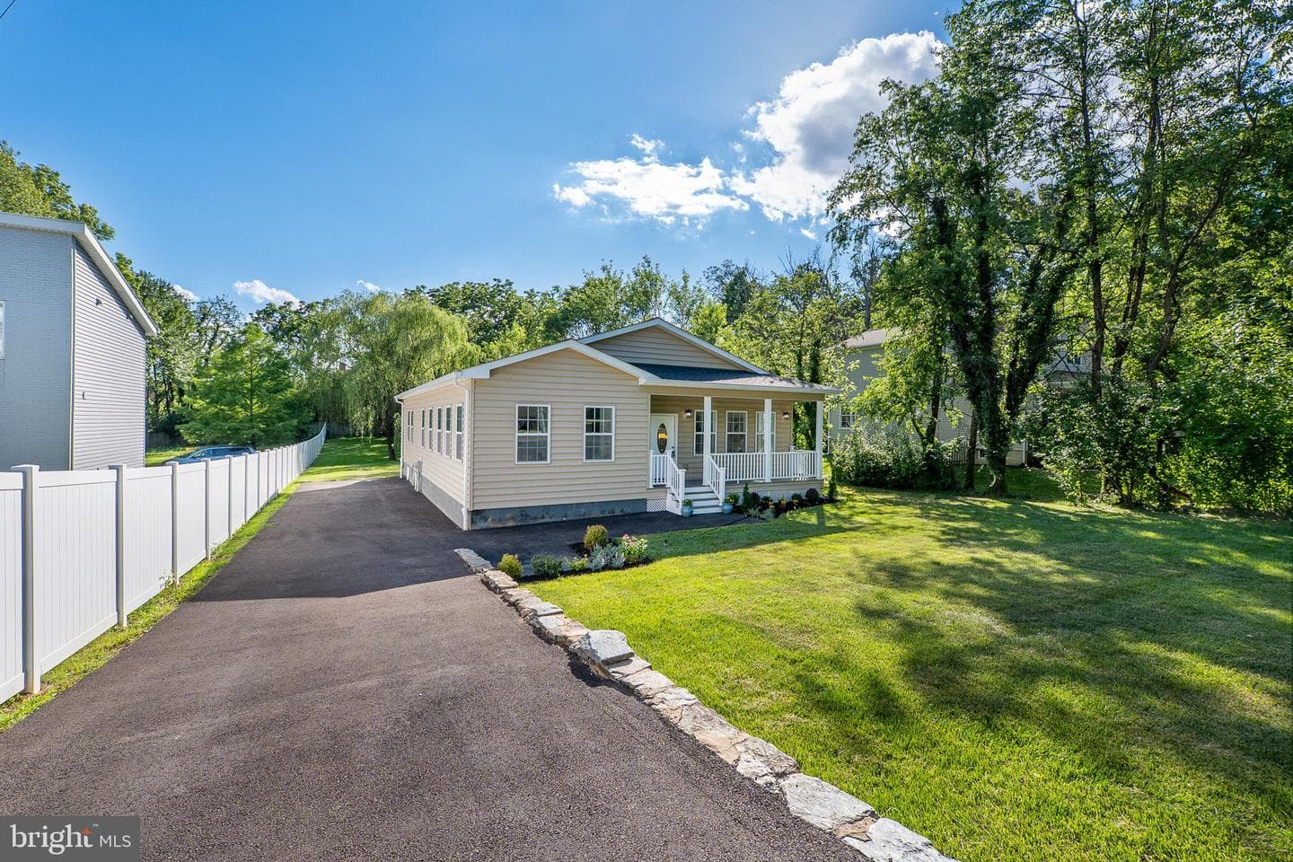 434 Gaither Street photo 3