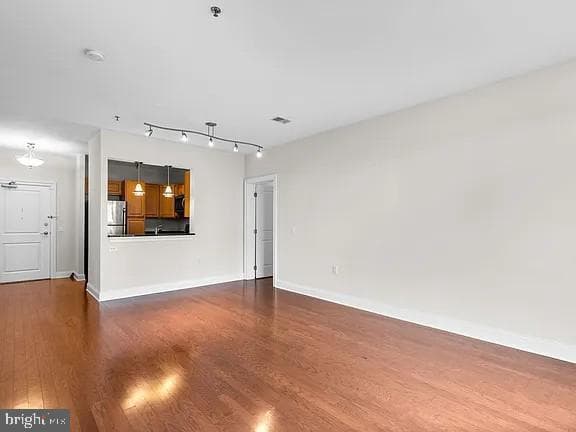 38 Maryland Avenue #405 photo 5