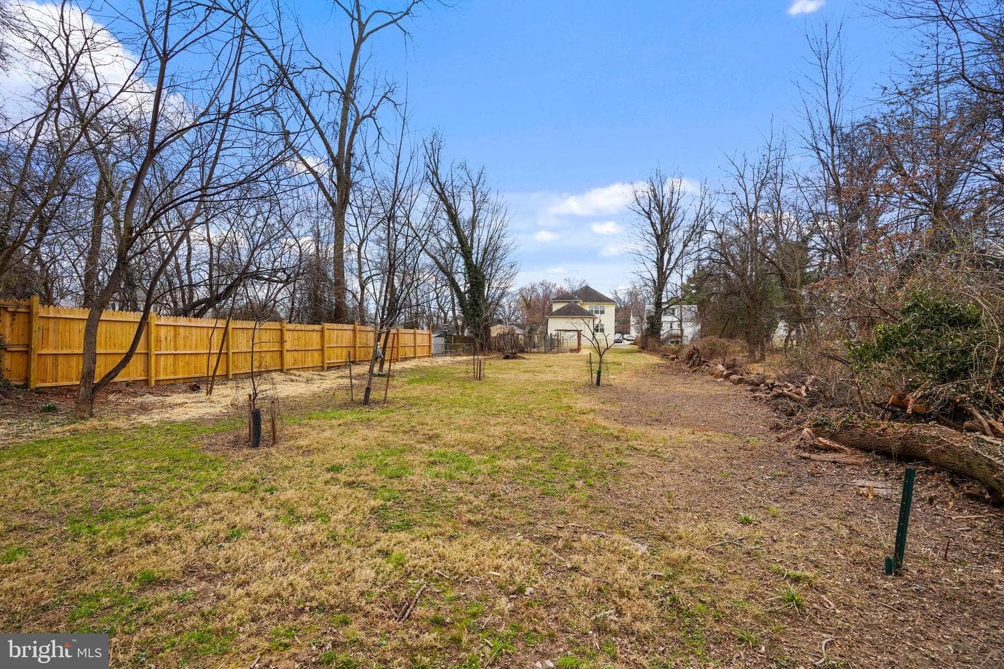 348 Howard Avenue photo 33