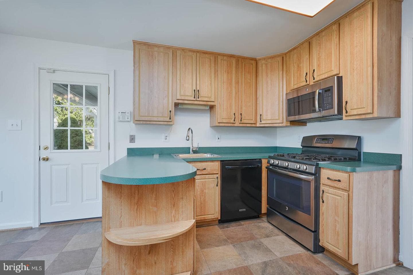 12517 Kuhl Road photo 12