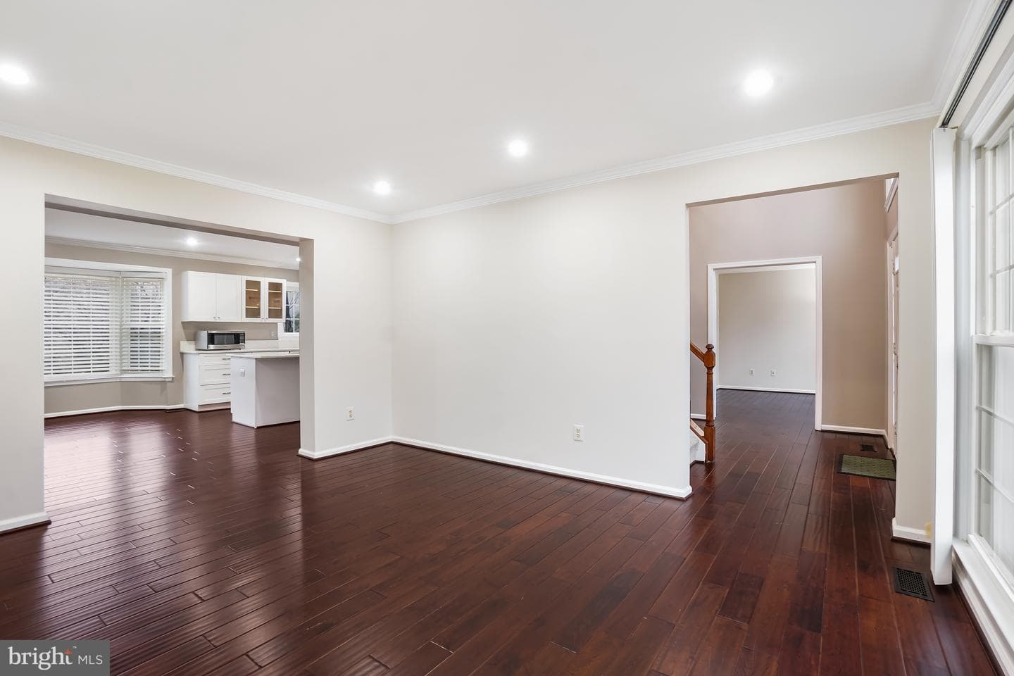 4 Leatherbark Court photo 10