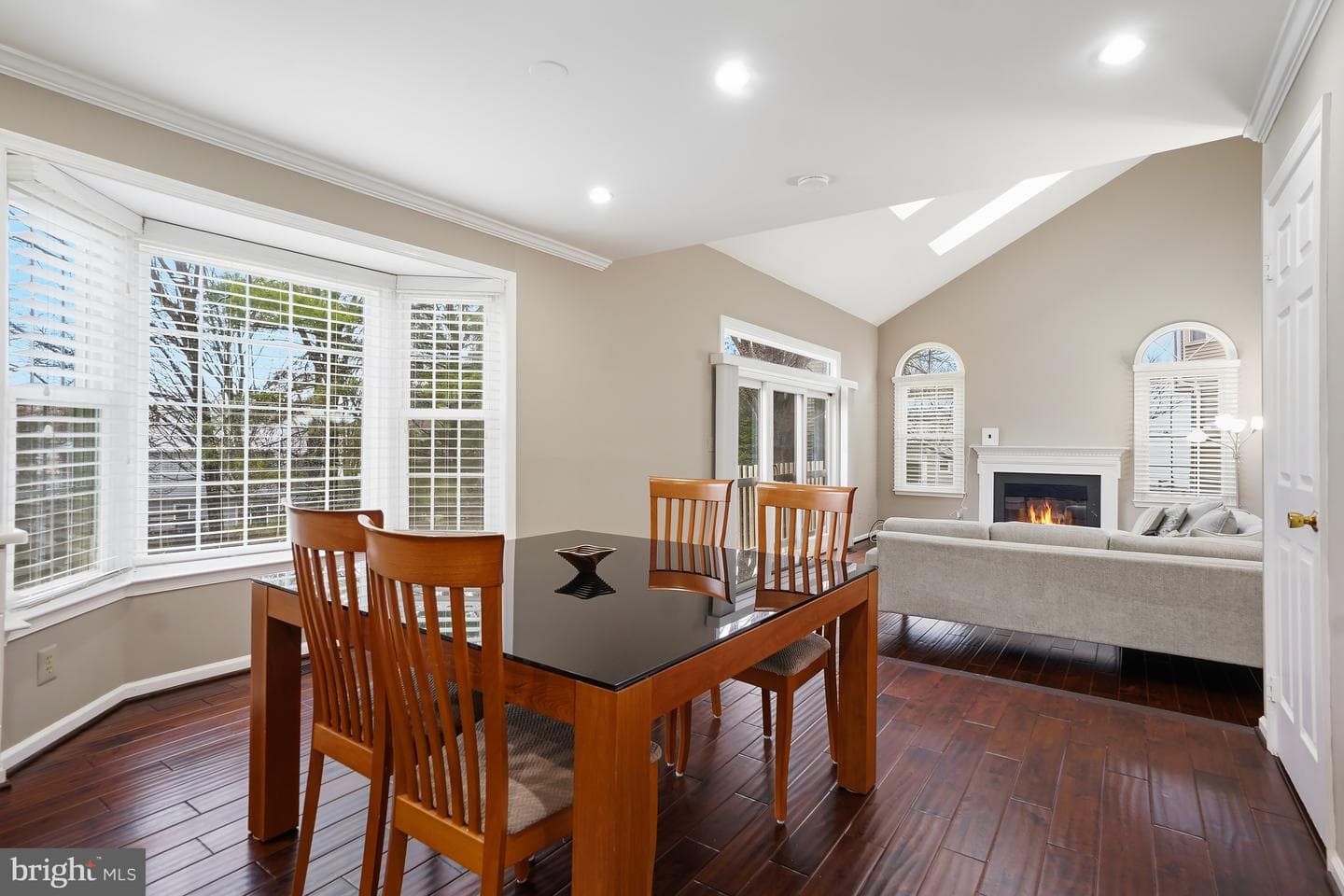 4 Leatherbark Court photo 20